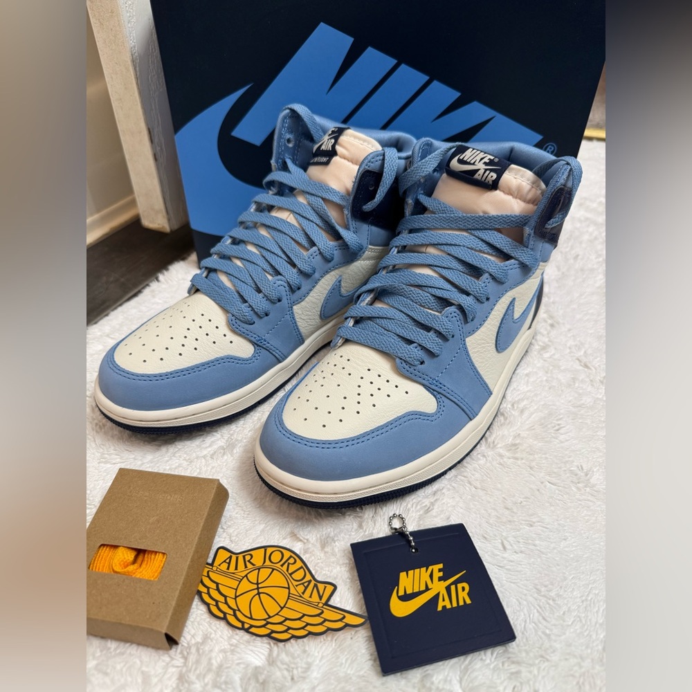 Air Jordan 1 Retro High OG "First in Flight"